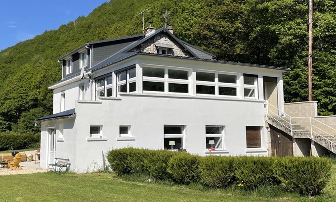 Revin Casa | Country house for 15 people, waterfront in the Ardennes nature park