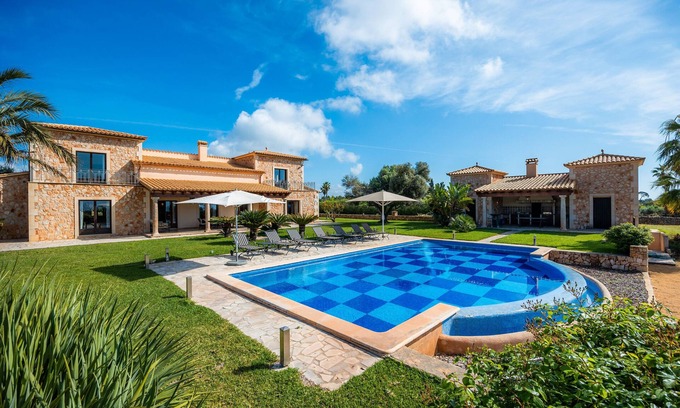 Manacor Villa | Casa rural 'Fortuna' con vistas a la montaña, piscina privada y Wi-Fi