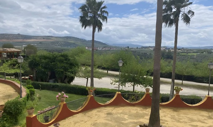 Cabra Casa | Country House 'Holiday House Dehesa Del Colmenar' with Mountain View, Wi-Fi and Air Conditioning