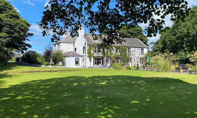 Stoneykirk Casa | Country house -ideal for films, weddings, family groups , shooting parties