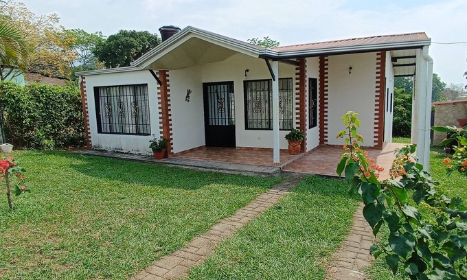 Rivera Casa | Casa de campo en La Ulloa, Rivera (Huila)