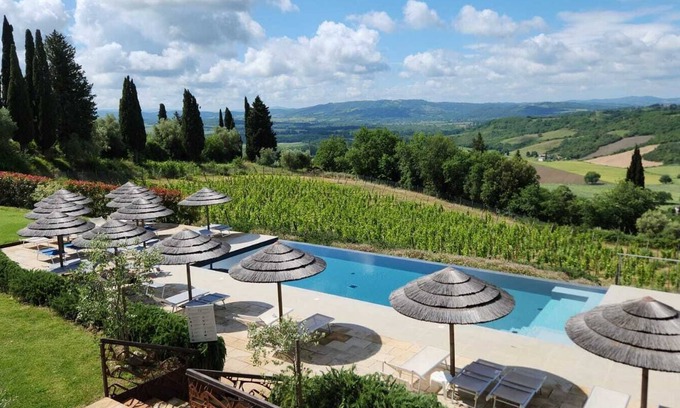 Monte Antico Apartamento | Country House Art and Garden