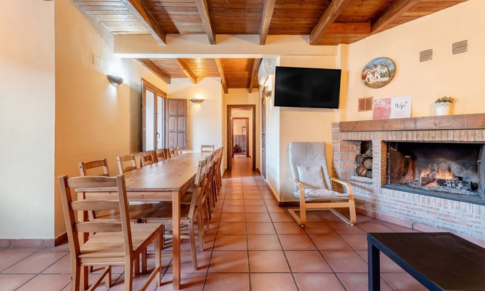 Chera Casa | Casa rural 'La Posada' con vistas a la montaña, Wi-Fi y aire acondicionado
