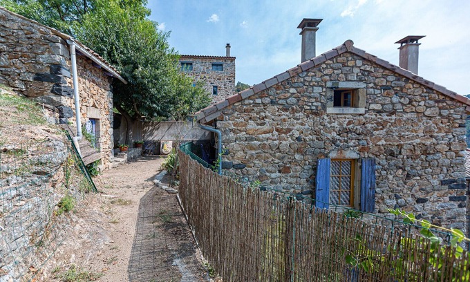 Vals-les-Bains Casa | Casa rural 'Le Bacci' con vistas a la montaña, jardín privado y Wi-Fi