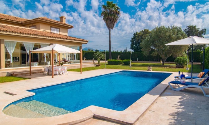 Lloseta Villa | Casa rural 'Mafedo' con piscina privada, Wi-Fi y aire acondicionado