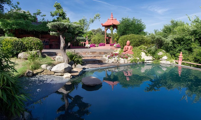 Santa Cruz del Retamar Casa | Casa rural 'Maravilloso Jardin Oriental' con vistas a la montaña, Wi-Fi y aire acondicionado