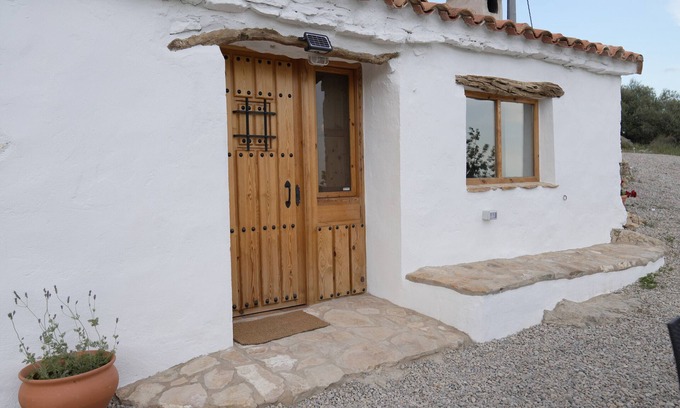 La Serra d'En Galceran Casa | Country House 'Sanco' with Mountain View, Private Terrace and Wi-Fi