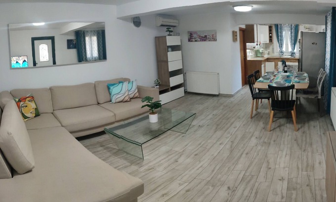 Gaios Casa | Casa de Campo 'Serenity' con Terraza Privada, Wi-Fi y Aire Acondicionado