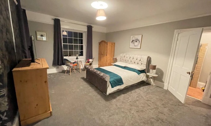 Taunton Casa | Country House set in 4 acres