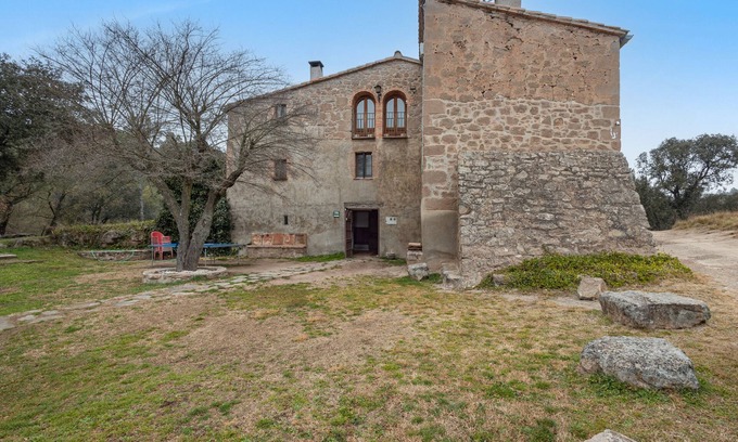 Puigreig Casa | Casa rural 'Subiraneta' con vistas a la montaña, piscina privada y Wi-Fi