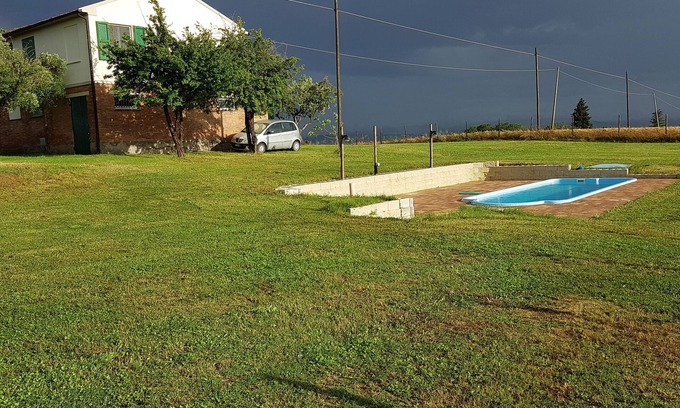 Morrovalle Villa | Casa de campo rodeada de vegetación