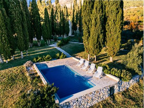 Lovorno Apartamento | Country House Uros in Nature with Pool