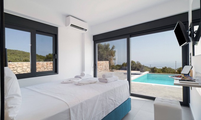 Kavallos Villa | Casa rural 'Villa Anastasia' con vistas al mar, Wi-Fi y aire acondicionado