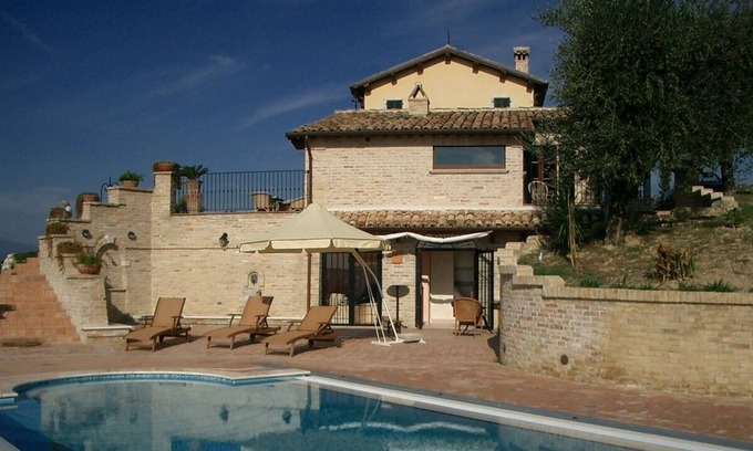 Monteprandone Casa | Casa de campo con piscina en un lugar aislado con vistas panorámicas al mar 7 km, se admiten mascotas