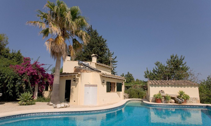 Alcudia Cabaña | Casa de campo con piscina en la montaña a las afueras de Alcudia