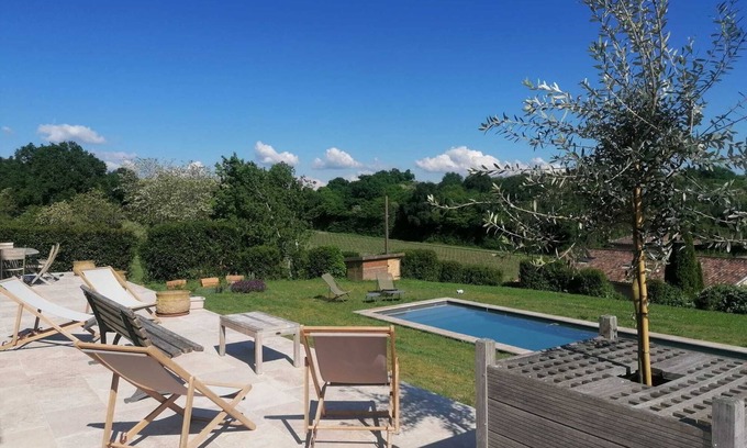 Rions Casa | COUNTRY HOUSE WITH POOL AND VIEW IN RIONS