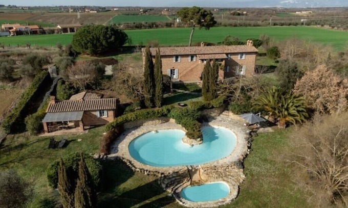 Ferretto Casa | Country House with private pool in Umbria/Tuscany