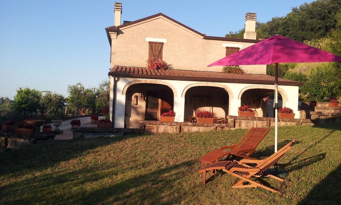Lapedona Casa | Casa de campo con piscina en la provincia de Fermo.