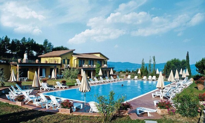 San Donato in Fronzano Apartamento | Country Estate Fattoria degli Usignoli