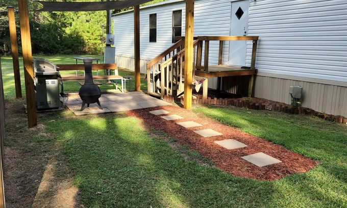 Summerton Casa | Country living lake style near Santee