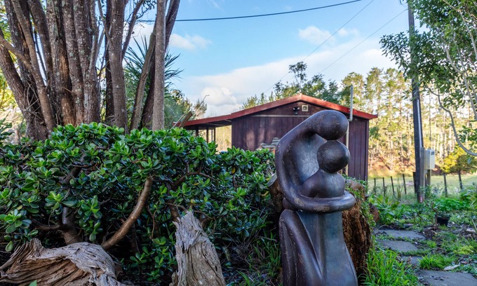Onerahi Apartamento | Country Nirvana: The place of perfect peace and happiness. A slice of heaven!