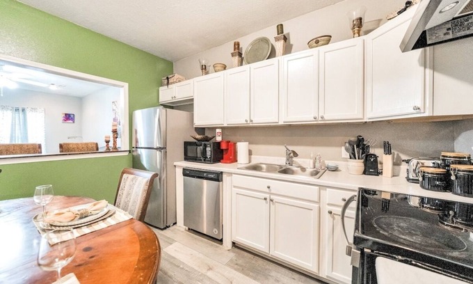 Northeast Houston Apartamento | Country Place Two Place For Work Travel and Leisure
