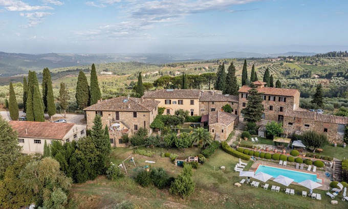 Greve in Chianti Otro | Country retreat 18 people near Greve in Chianti in a Santo Stefano Winery. NEW!