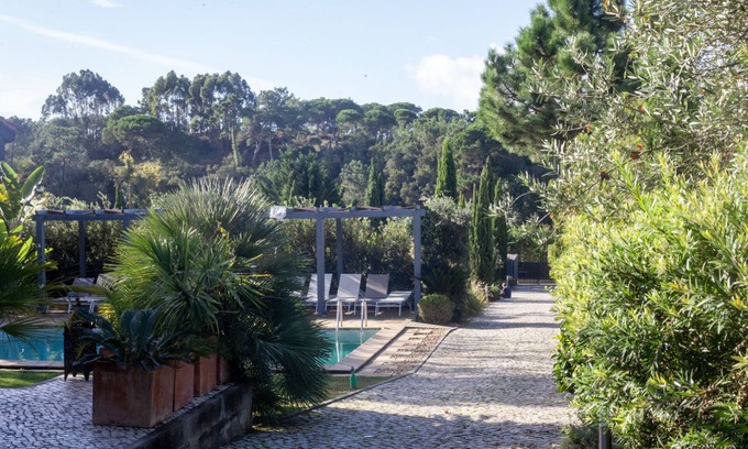 Castelo Villa | Country retreat 5 minutes from the fantastic beaches of Meco. Family Space