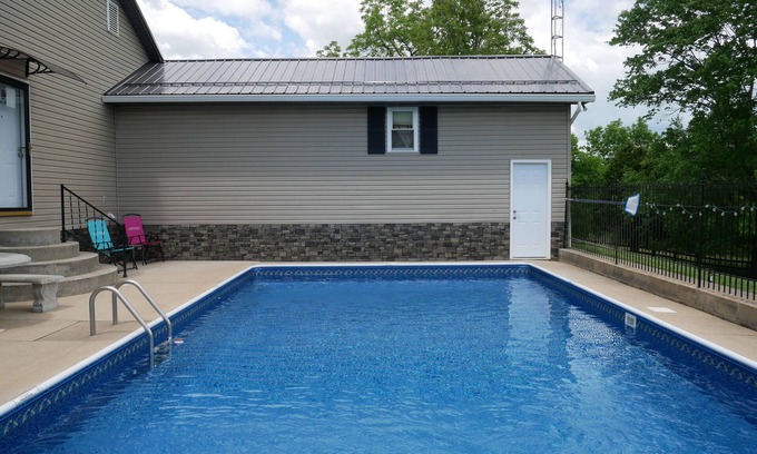 Kerr Casa | Country Retreat with Inground Pool and Hot Tub