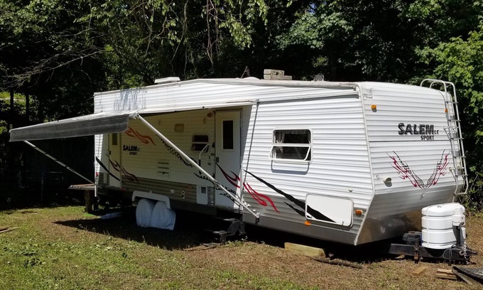 Cold Spring Casa | Country RV Getaway on Your Own Beautiful Grassy Field