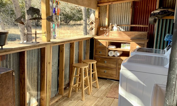 Bandera Cabina | Country style Cabins on Ranch - peaceful & close to town