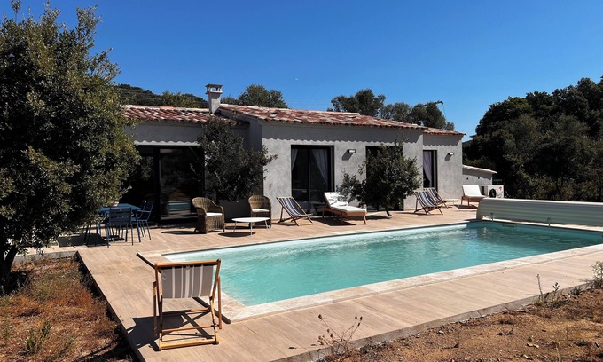 Figari Casa | Country villa with swimming pool and enclosed garden, ideal for families