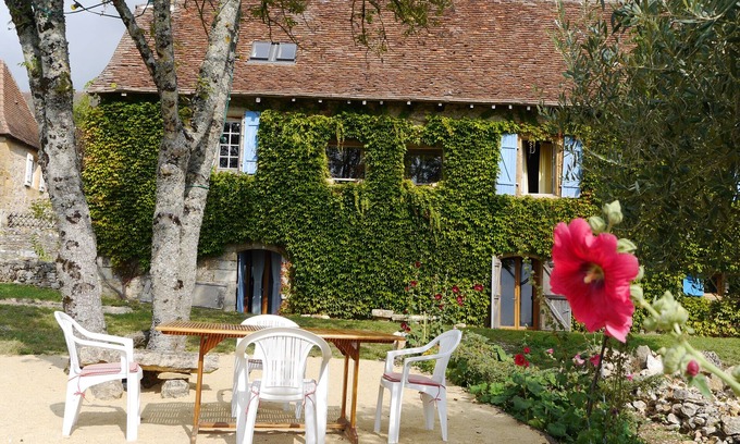 Azerat Casa | Casa rural 16. Siglo, espacio sorprendente, fantásticas vistas Vírgenes