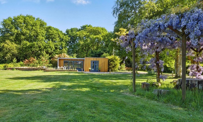 Broad Oak Apartamento | Countryside Annex- Sleeps 2, Free Parking & Garden