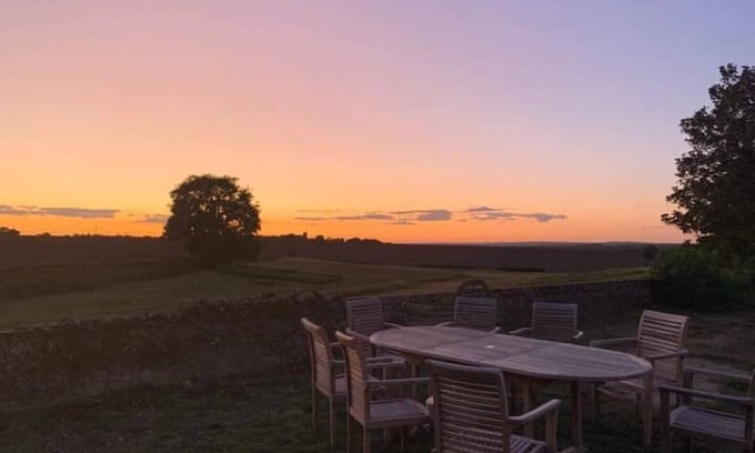 Hythe Casa | Countryside barn conversion with stunning views