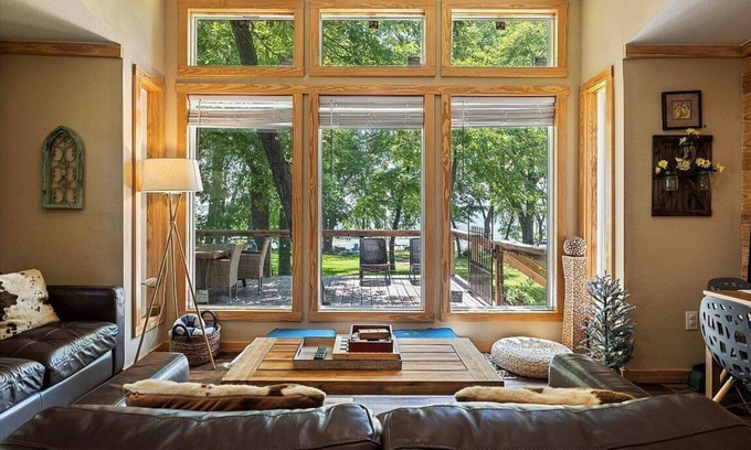 Quinlan Casa | Countryside Cabin on Lake Tawakoni - w/Lakeview. Pet-Friendly!