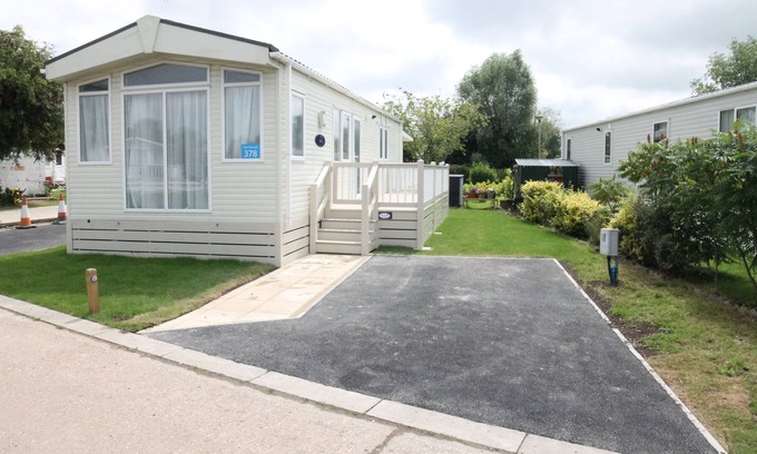 Stourmouth Casa | Countryside Holiday Park by the River nr Canterbury (Pet-Friendly)
