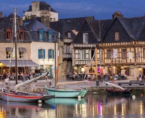 Port de St Goustan Apartamento | Coup de Coeur sur le Port de ST GOUSTAN, Trés Bel Appartement avec Terrasse