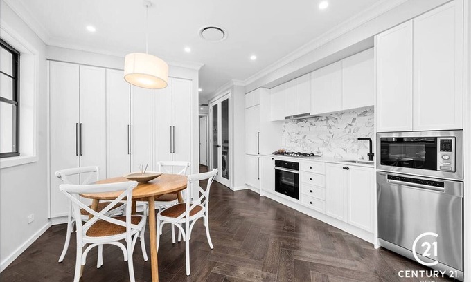 Marsden Park Casa | Couples' Haven - 2 Bedrooms