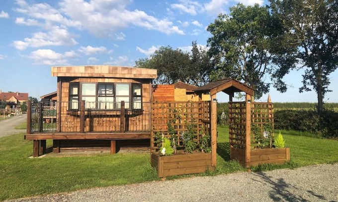 Sturton By Stow Casa | Couple’s Lodge With Hot Tub