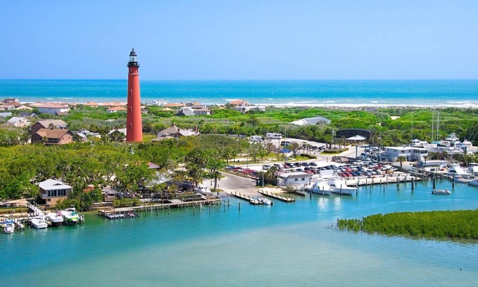 Historic District Condominio | Couples Retreat at Colony Beach Club