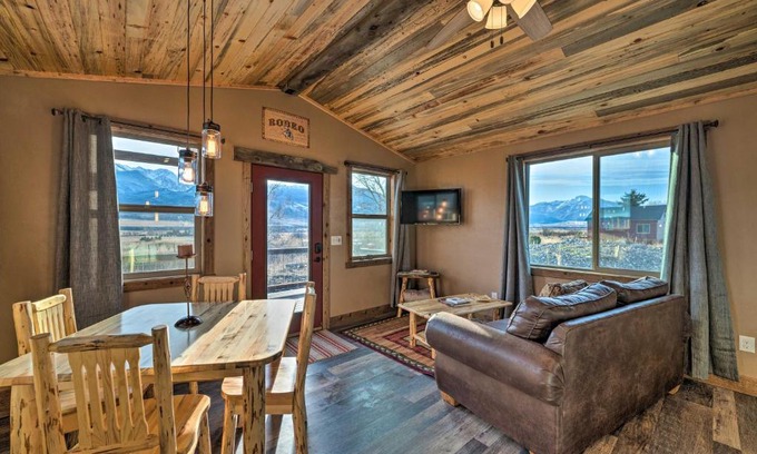 Livingston Casa | Couples Retreat 1-Hour Drive from Yellowstone NP!