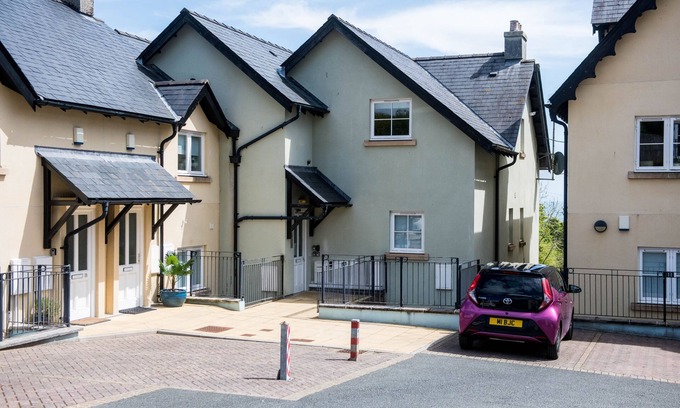 Saundersfoot Cabaña | Couples retreat with Sea Views in Saundersfoot, Pembrokeshire