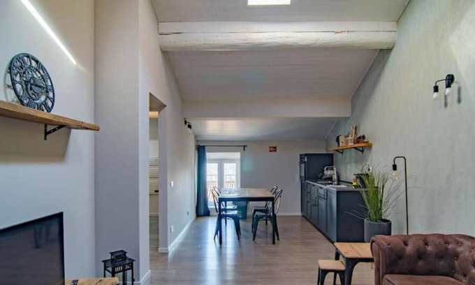 San Leonardo Apartamento | Court 2 apartment in the center with private parking