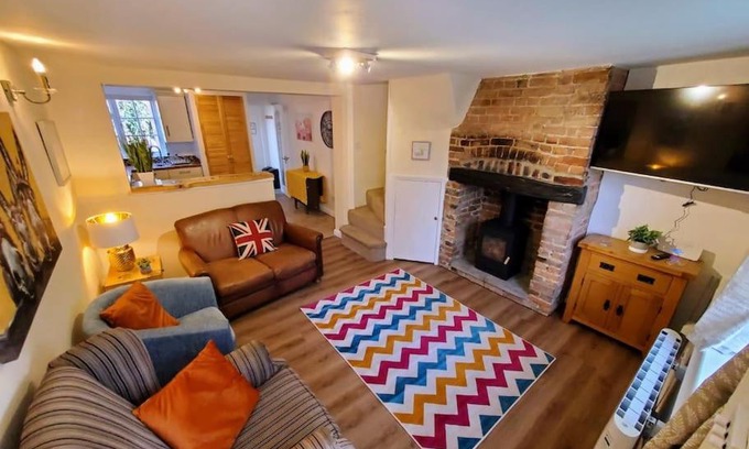 Sarre Casa | Court Cottage, 2 bed period house