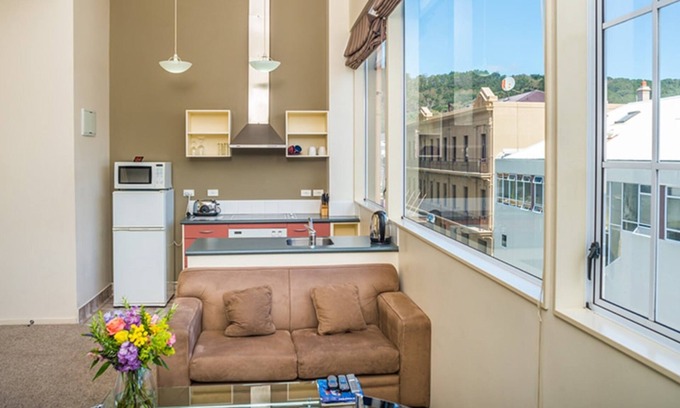 Te Aro Hotel | Courtenay Village