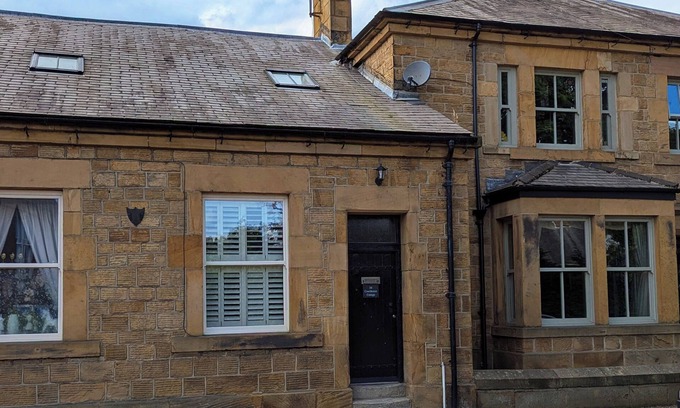 Mosborough Cabaña | COURTHOUSE COTTAGE, pet friendly in Eckington, Derbyshire