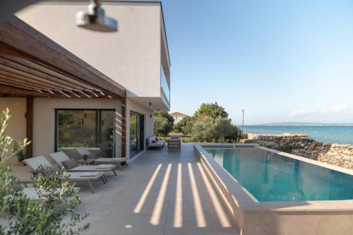 Dobropoljana Villa | Courtside Luxury Villa Dalmatia