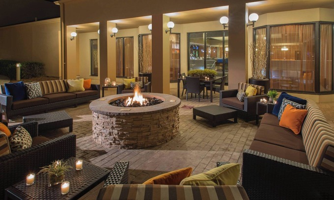 Peachtree Corners Hotel | Courtyard Atlanta Norcross / Peachtree Corners