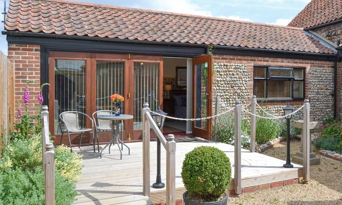 Lessingham Cabaña | Courtyard Barn - UK11927